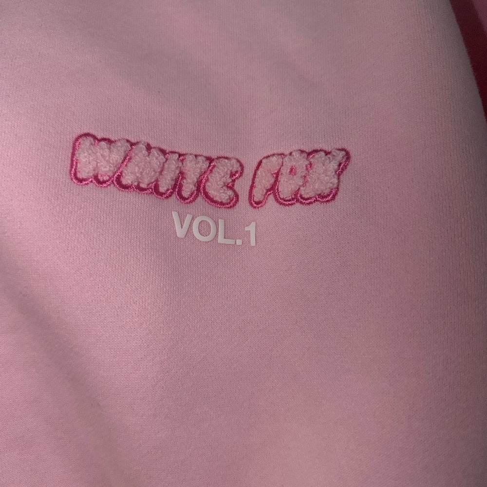 NWT! WHITE FOX- cropped zip front hoodie - Picture 3 of 8